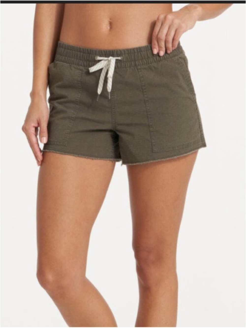 Vuori Women’s Green Ripstop Shorts Raw Hem Sz XXL